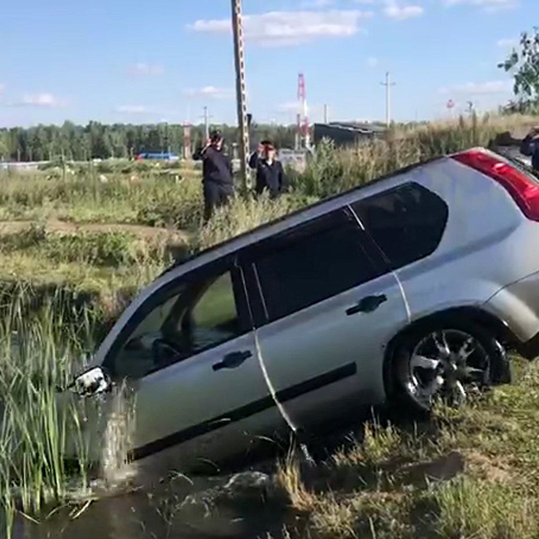 На Южном Урале из воды достали утопленный угнанный автомобиль (ФОТО) |  14.08.2023 | Челябинск - БезФормата