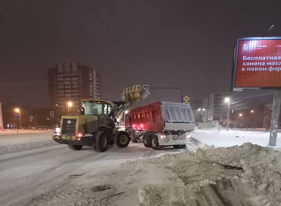 Снегом засыпает центральную и западную часть Челябинской области