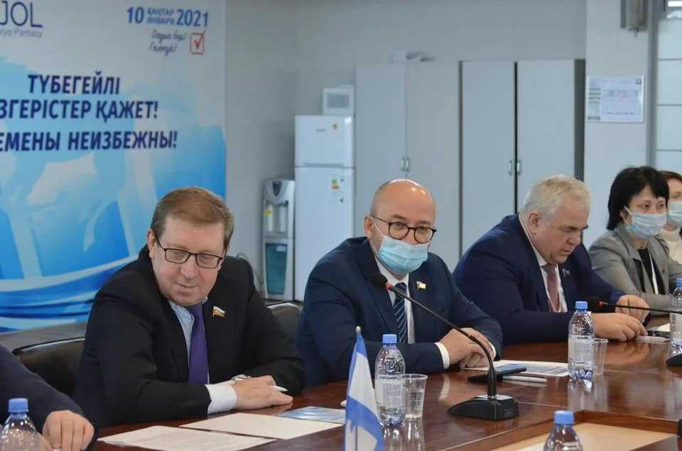 Сенатор из Челябинска контролирует выборы в Казахстане