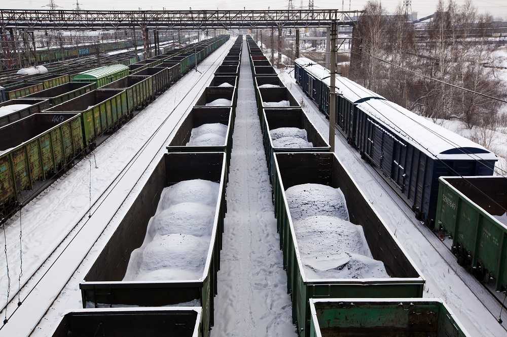 В Челябинской области поезд сбил работавшего на путях железнодорожника