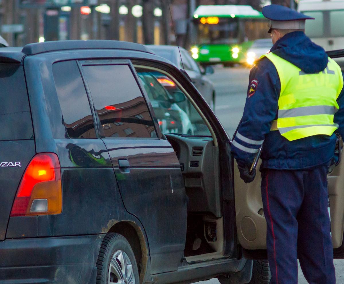 В Бредах пьяный подросток угнал автомобиль | 28.05.2024 | Челябинск -  БезФормата