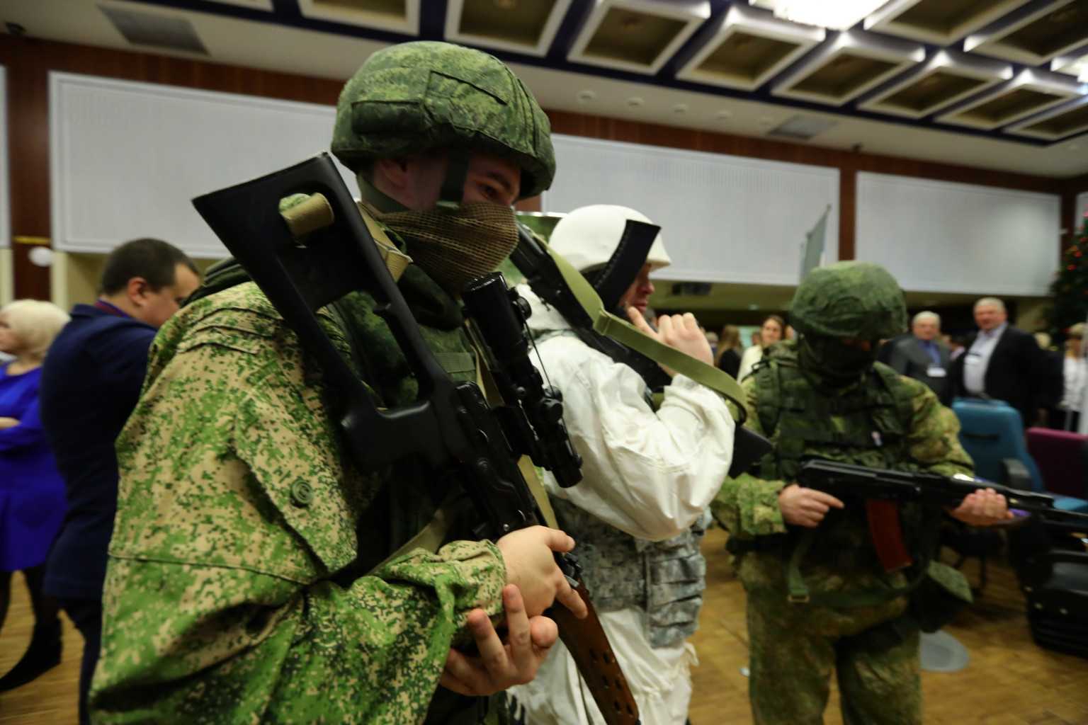В России вакцину от коронавируса испытают на военных