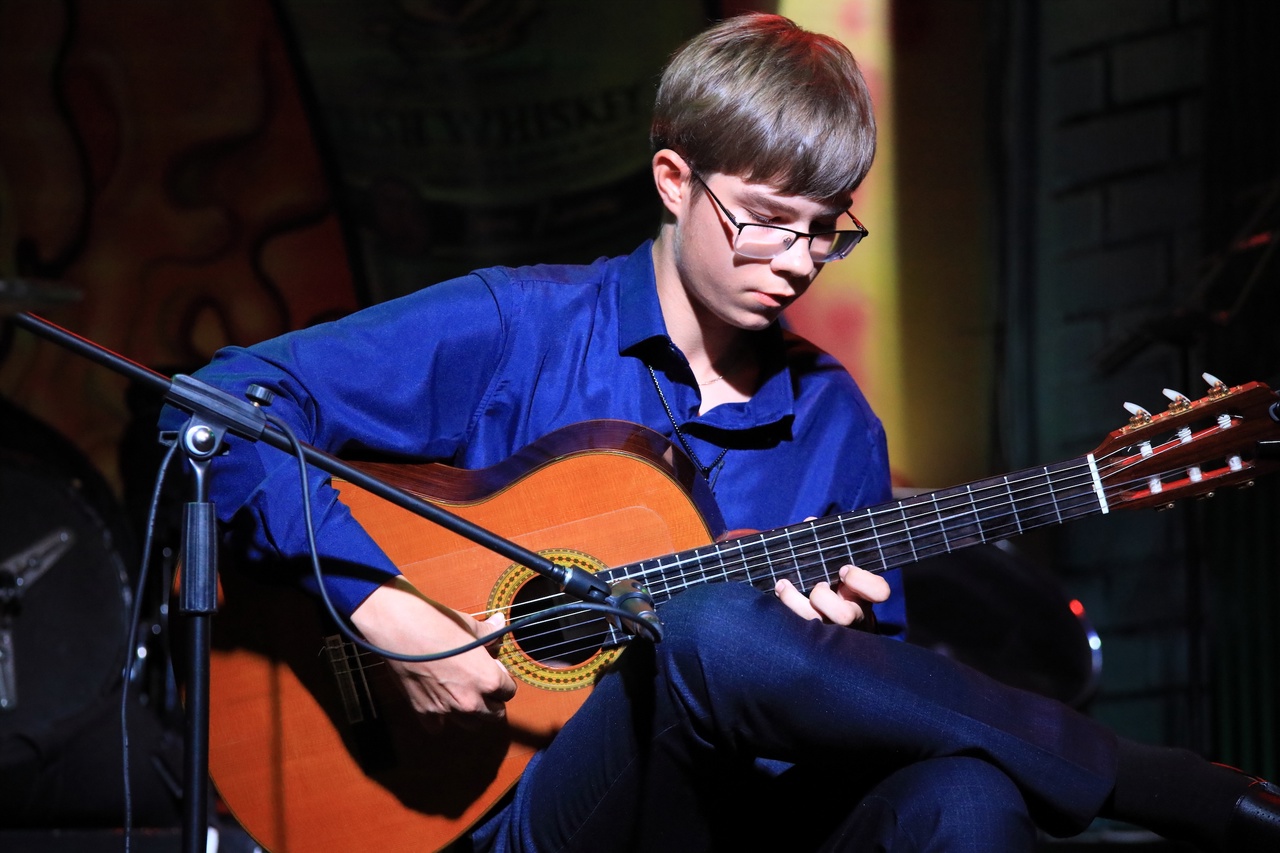 Юный гитарист-виртуоз из Снежинска стал победителем международного фестиваля