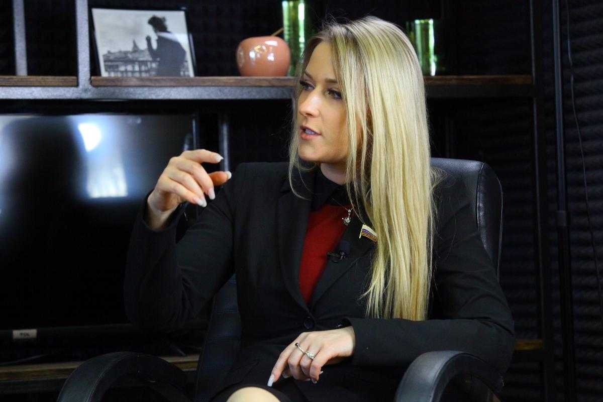 Лантратова выступает за выплаты совершеннолетним детям погибших участников СВО