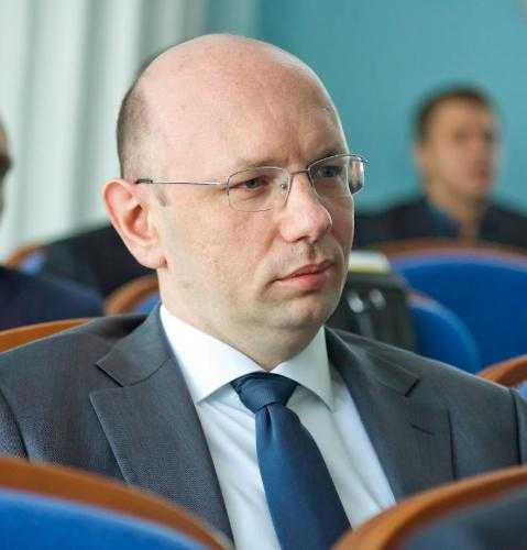 Назначения и отставки. Иван Куцевляк стал главой минэкономразвития  Челябинской области