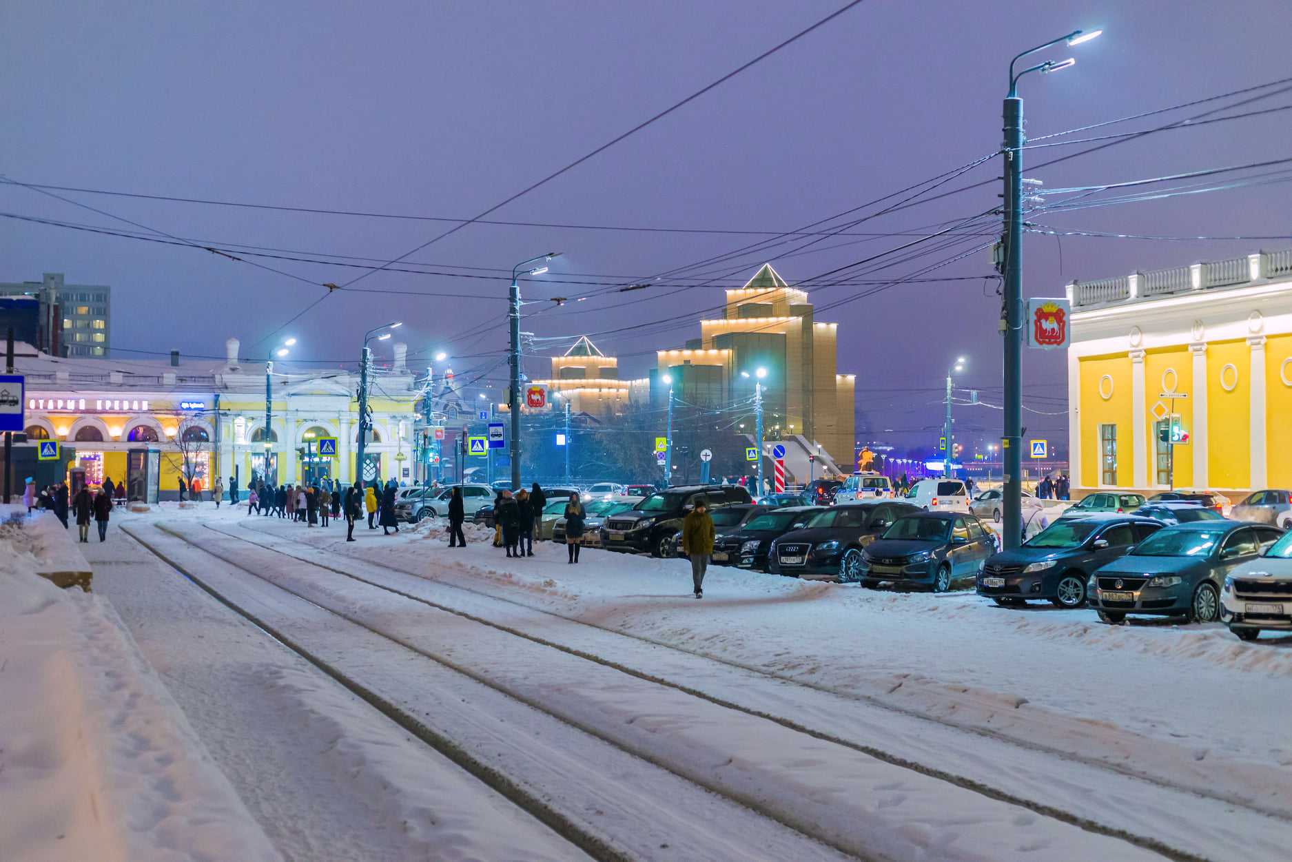 Атмосферные фото вечернего Челябинска после снегопада