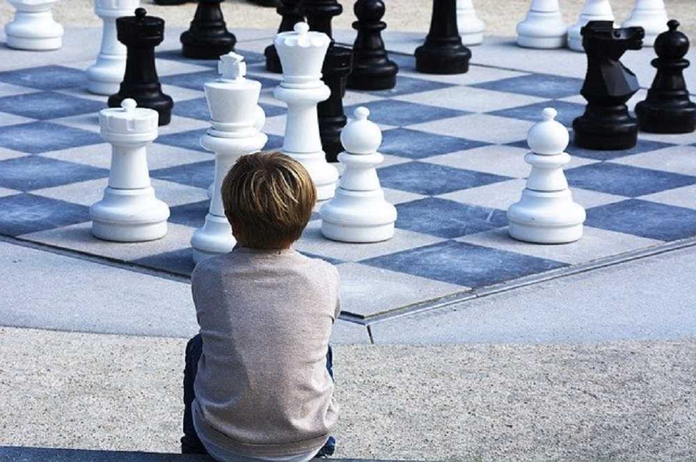 Легендарный южноуралец назвал маразмом историю расизма в шахматах