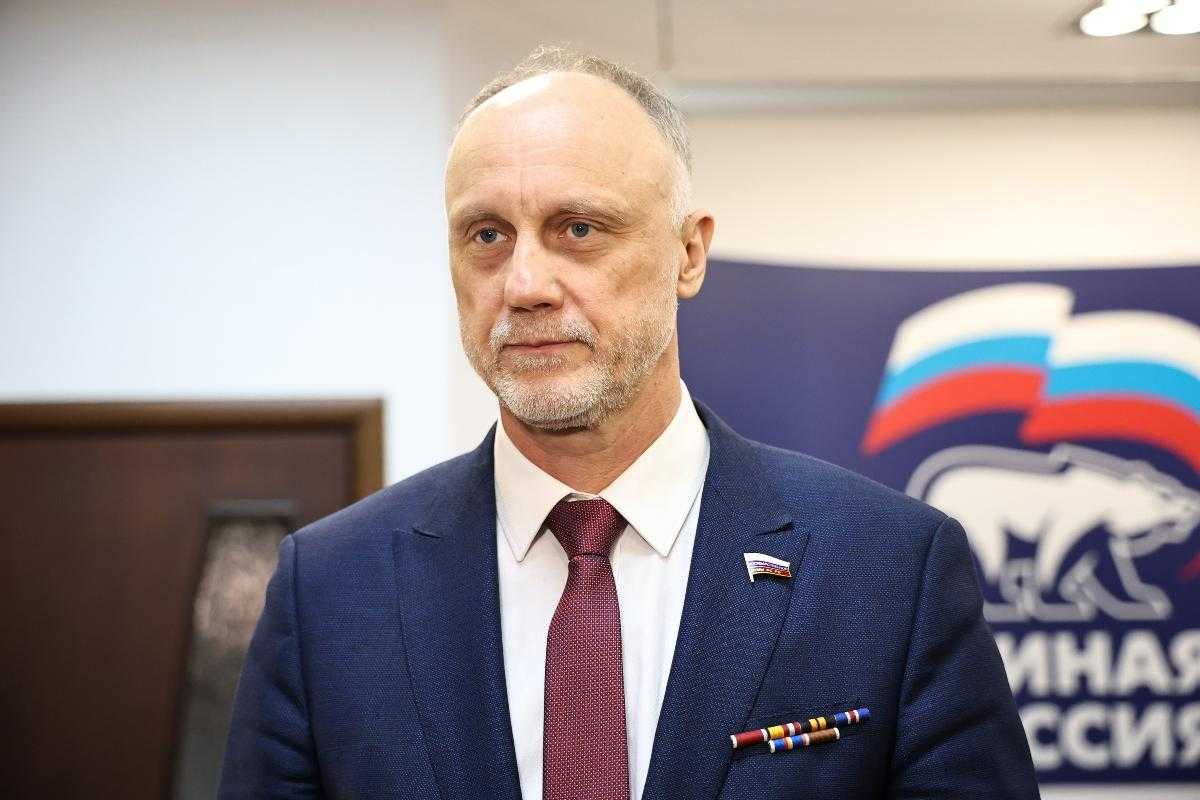 Южноуральских ветеранов СВО будут социализировать через трудоустройство в дорожных предприятиях
