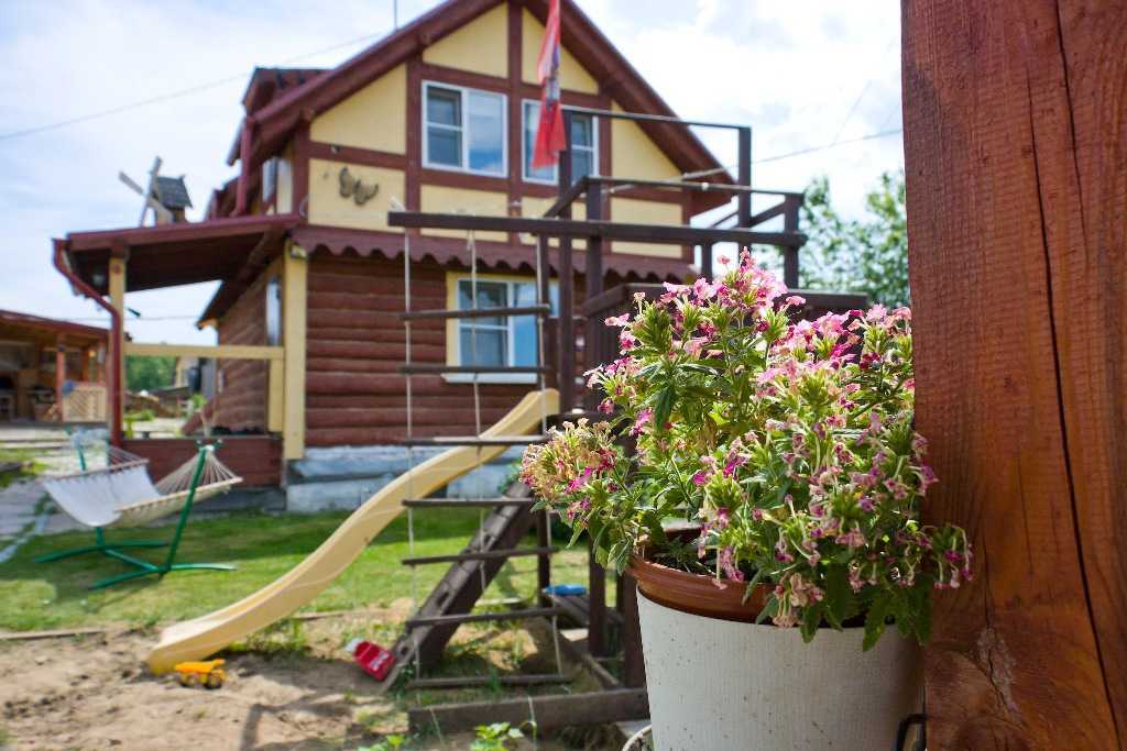 На Южном Урале вырос спрос на краткосрочную аренду загородной недвижимости