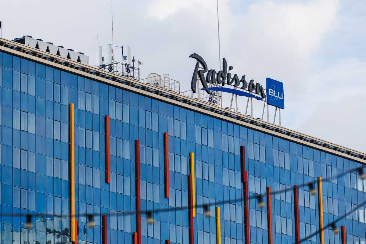 Семья экс-губернатора Юревича оспаривает возврат миллиардов за отель
