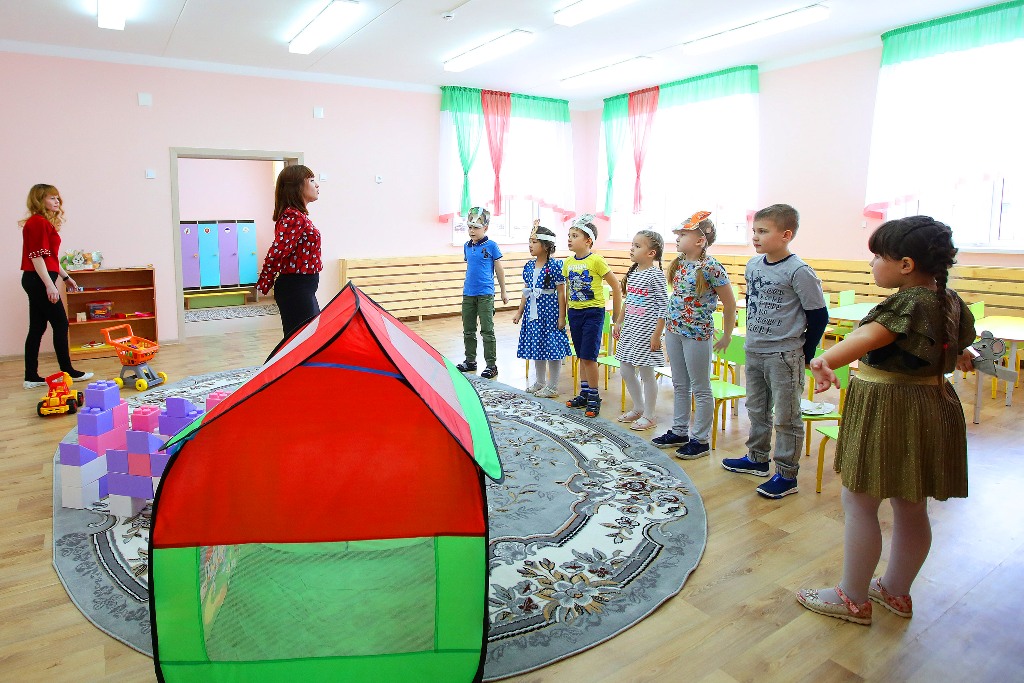 В детских садах Челябинской области появятся тьюторы и ассистенты для инвалидов