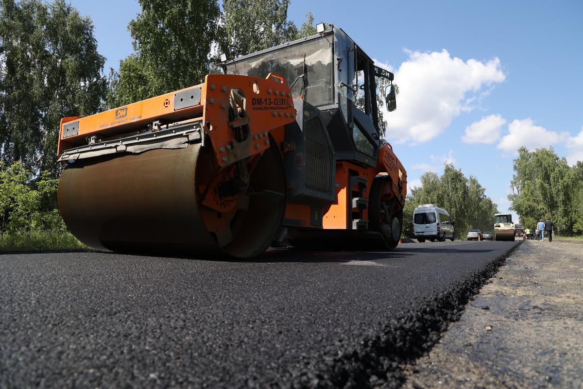 В Челябинске ведутся работы на 20 объектах улично-дорожной сети