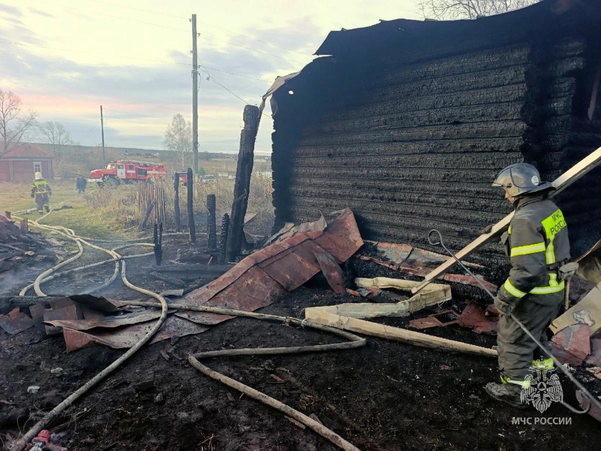 Ночной пожар в селе Южного Урала унес жизнь мужчины 