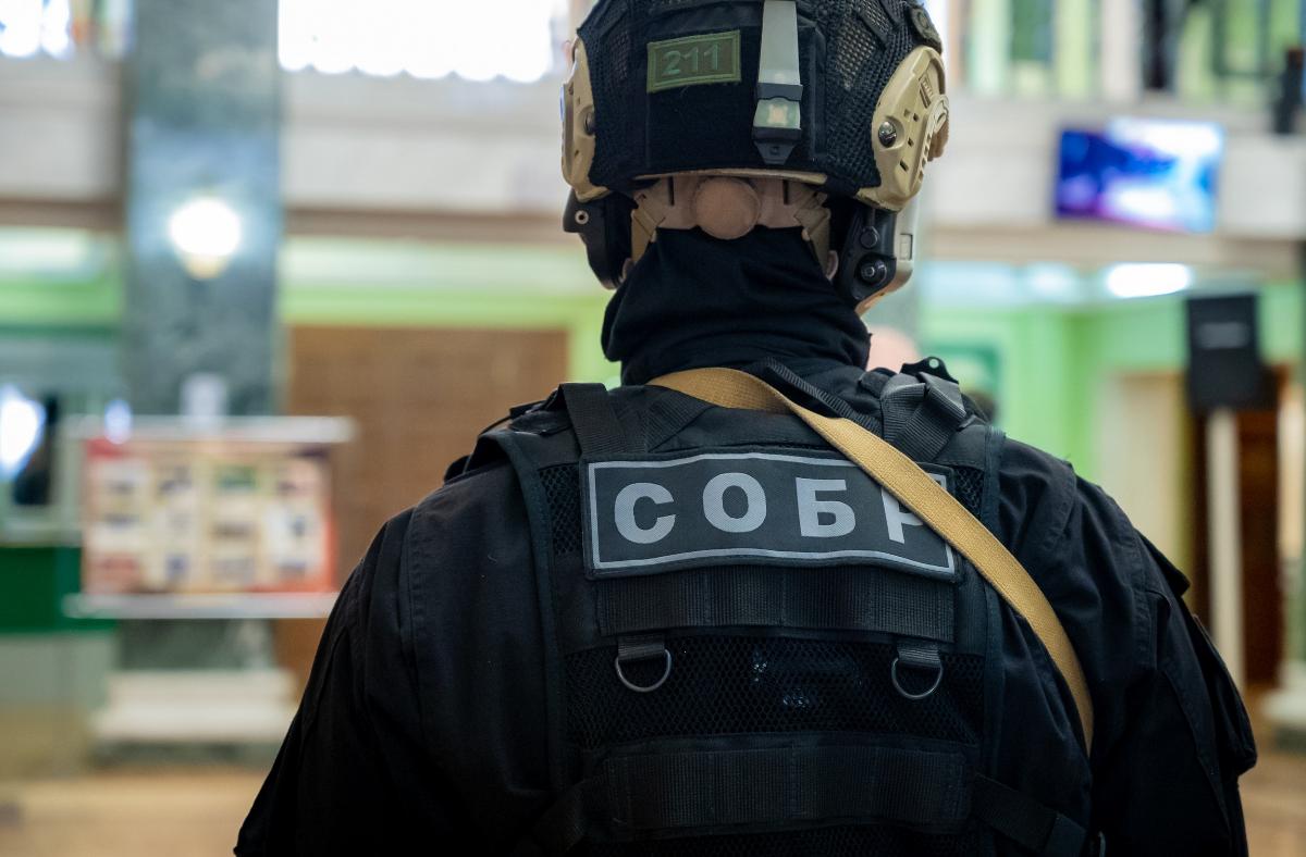 В Челябинске СОБР задержал подозреваемых в заказном убийстве