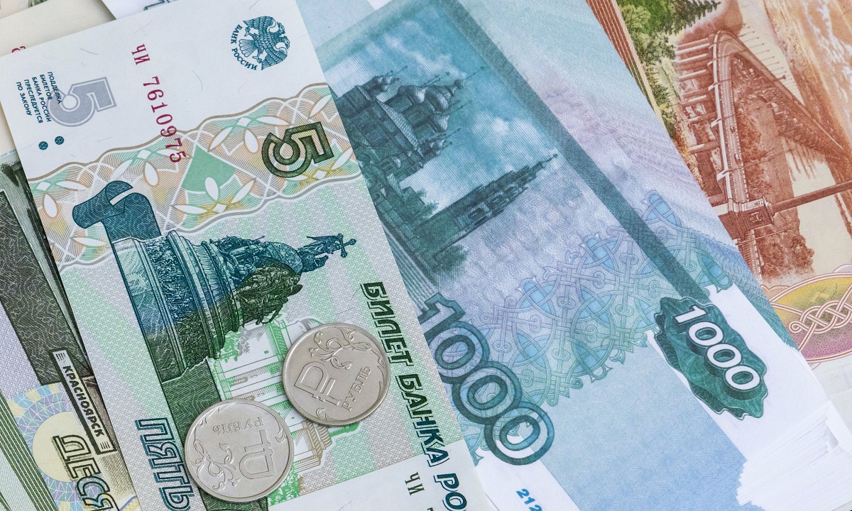 Почти половина челябинцев предпочитает экономить, а не тратить