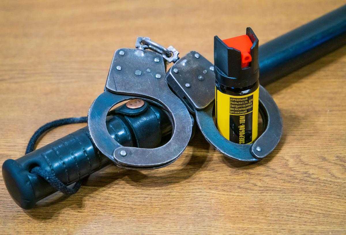 На семейную пару из Челябинска возбудили 50 уголовных дел 