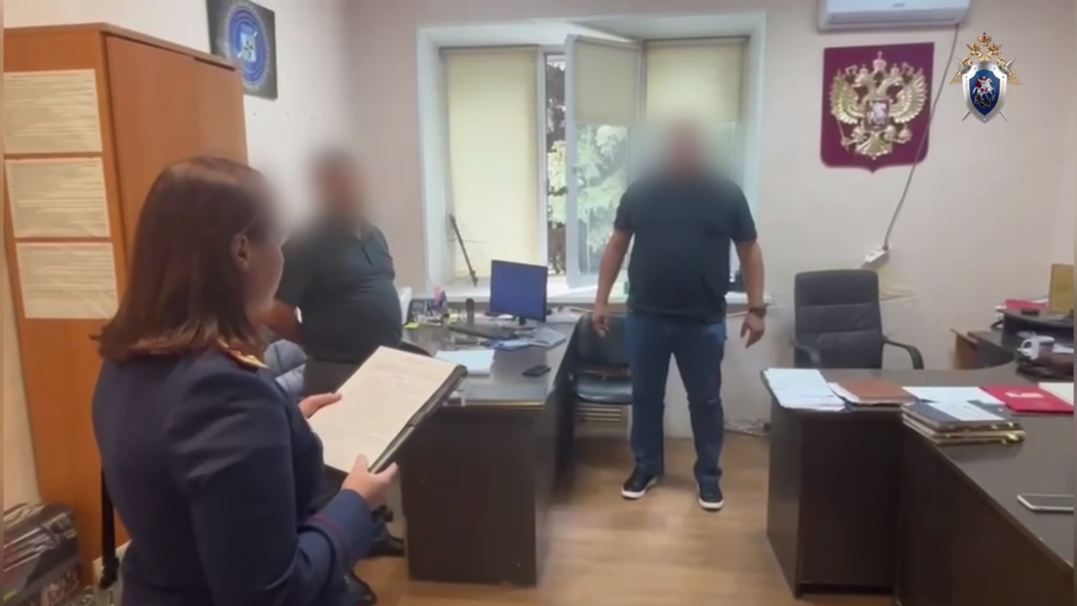В Копейске ФСБ задержала начальника отдела по контролю за оборотом наркотиков