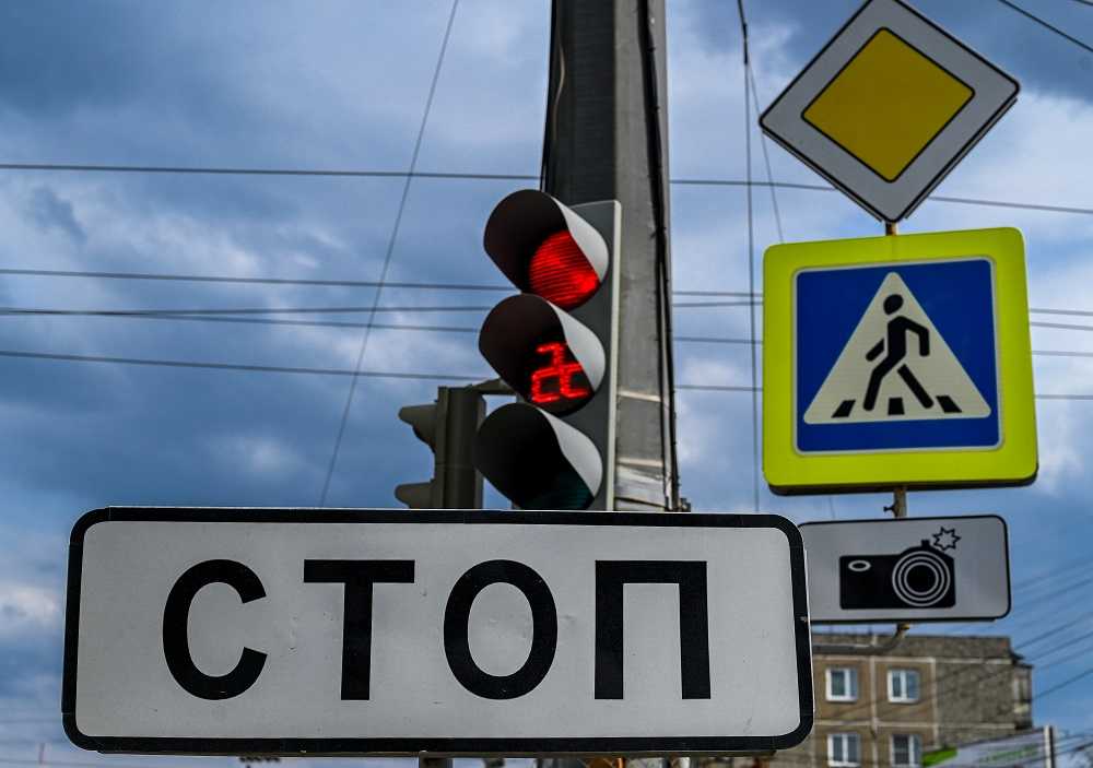В Челябинске два перекрестка остались без светофоров