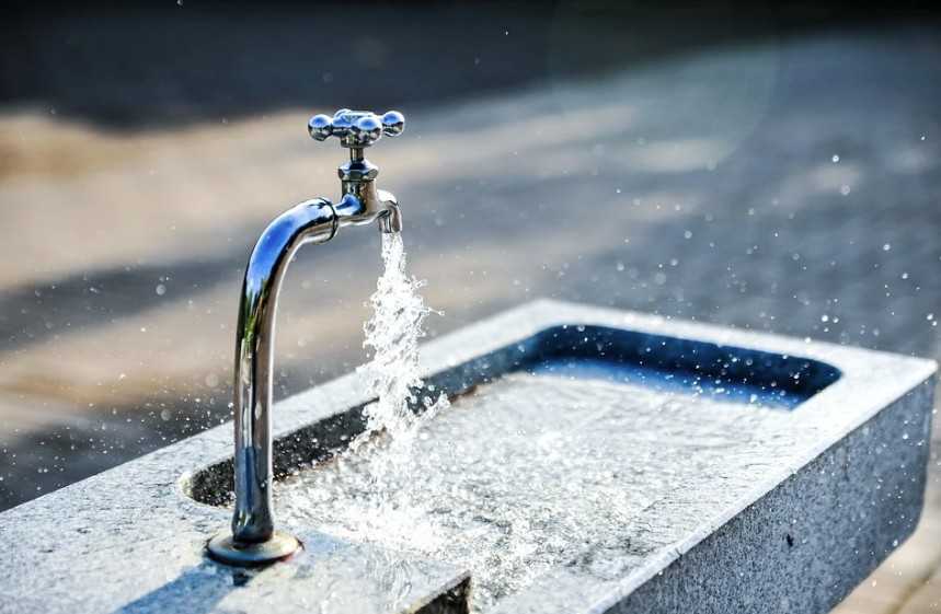 Проблемы с качеством воды снизили рейтинг южноуральского мэра