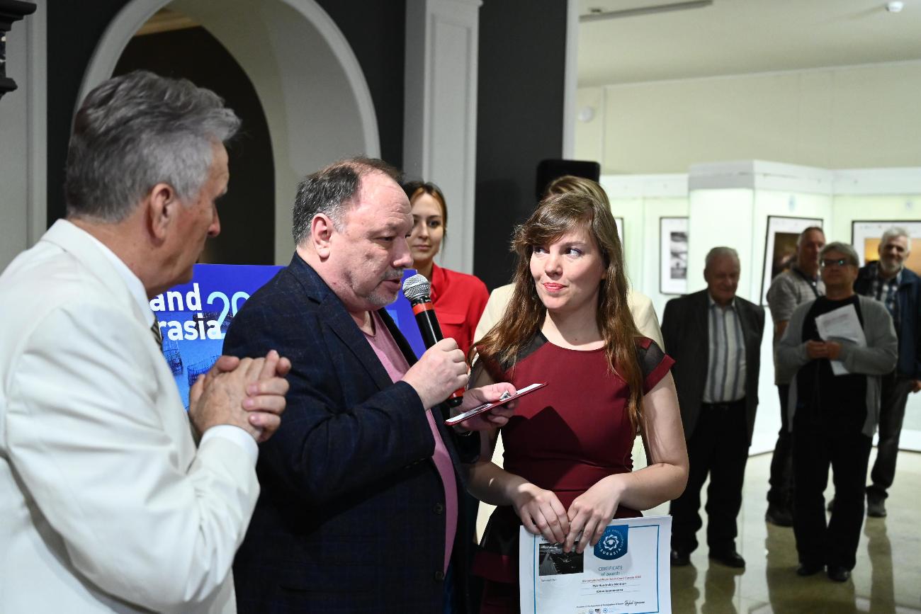 На фотовыставке в Челябинске представлены работы фотографа медиахолдинга «Гранада Пресс»