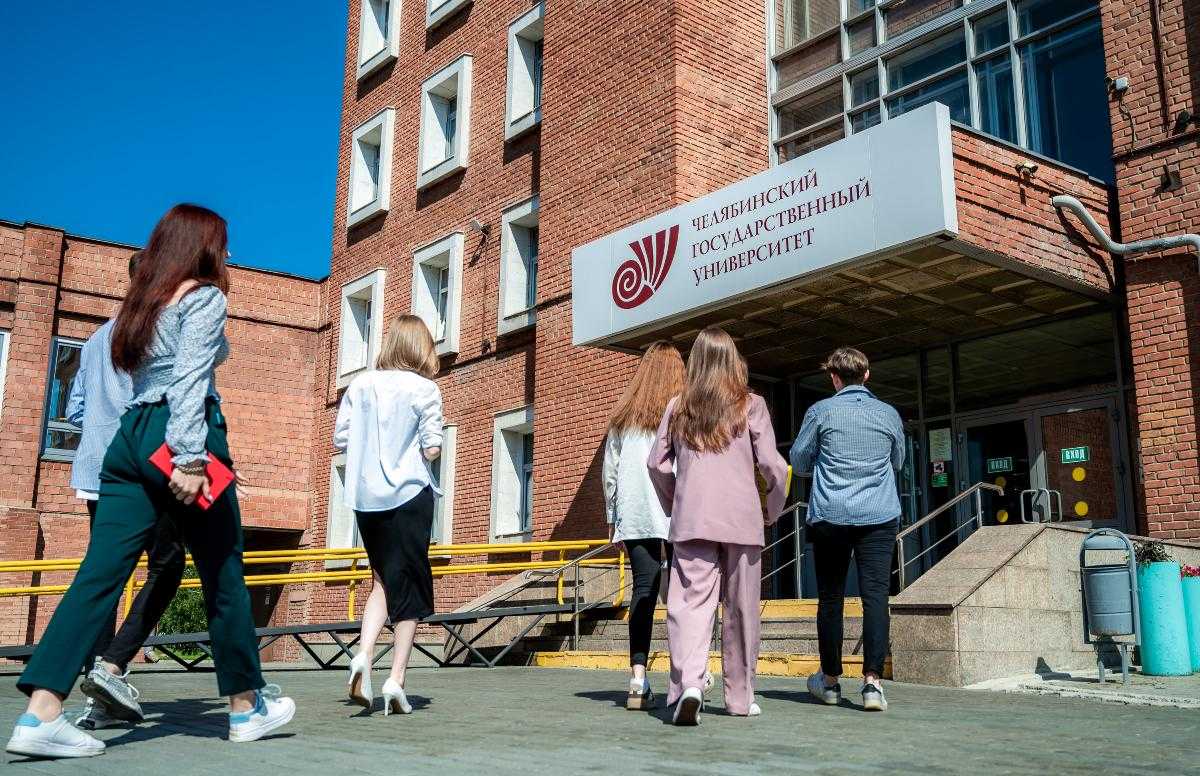 В Думе предложили дать возможность старшекурсникам вузов преподавать в колледжах