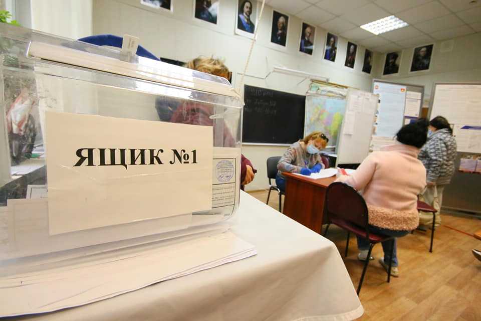 Остался час до закрытия избирательных участков в Челябинске