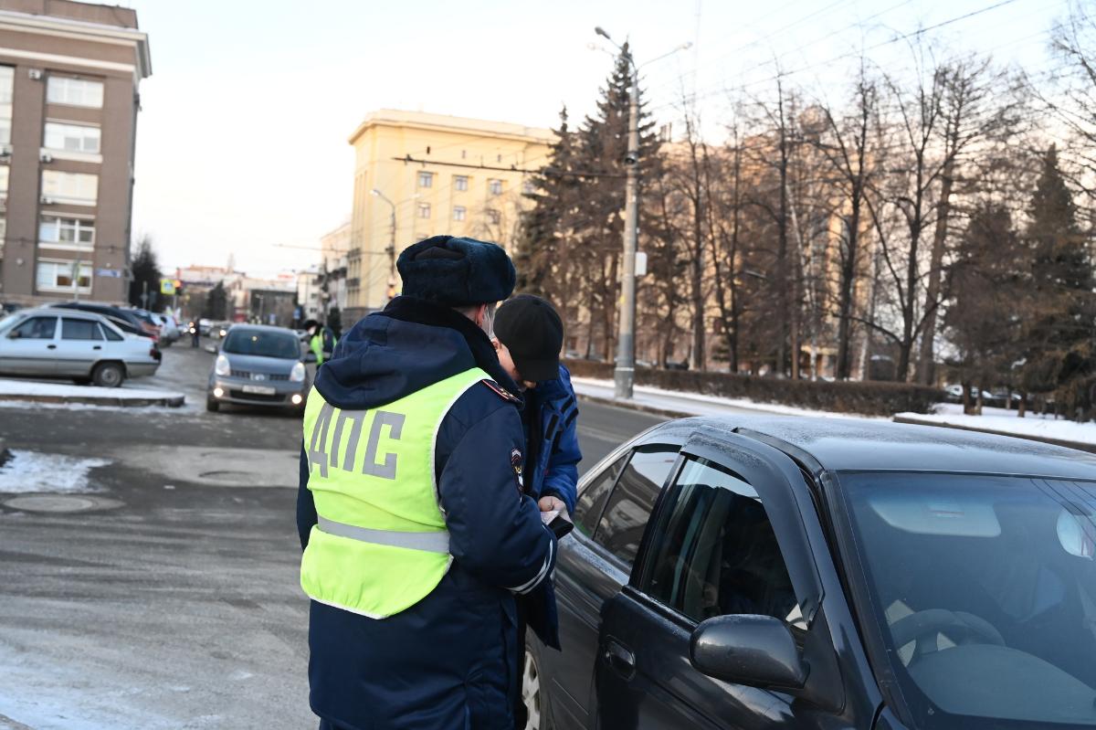 В Челябинске сотрудники ГИБДД задержали преступников | 03.01.2023 |  Челябинск - БезФормата