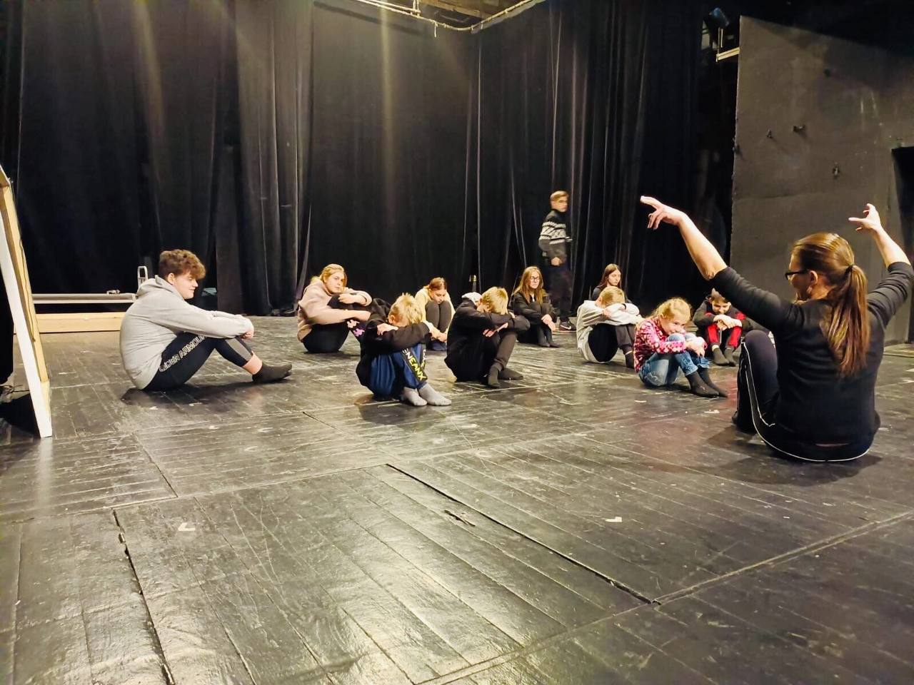 В Челябинске детей-сирот учат театральному мастерству