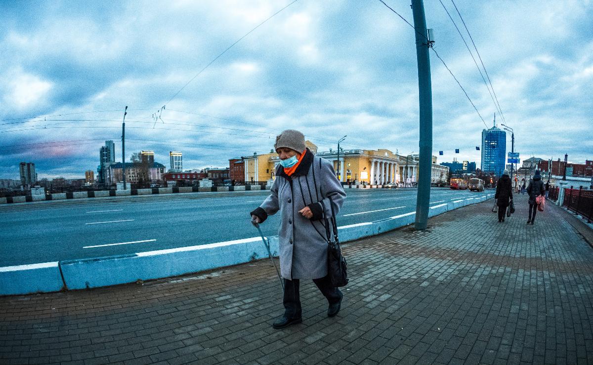 В Челябинске действует комплексная программа социальной поддержки населения