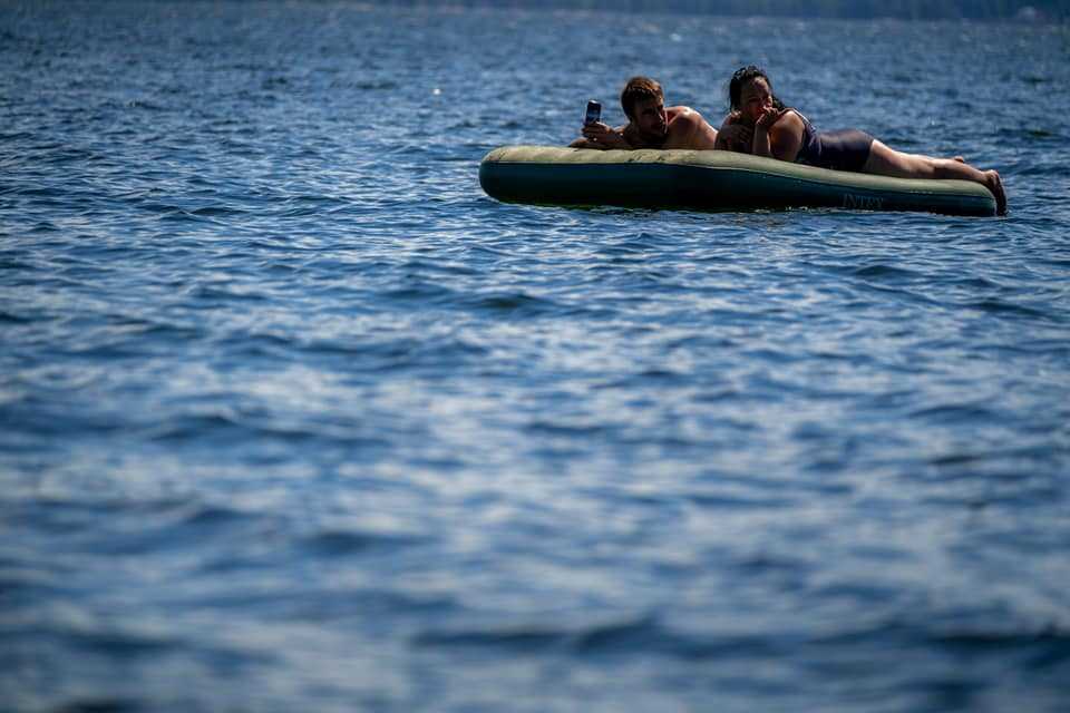 Южноуральцам запретили купаться в озере Тургояк
