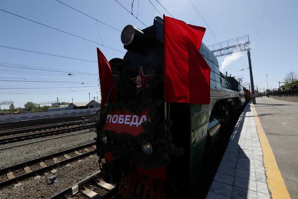 Праздник «Поезд Победы» собрал на железнодорожном вокзале тысячи челябинцев