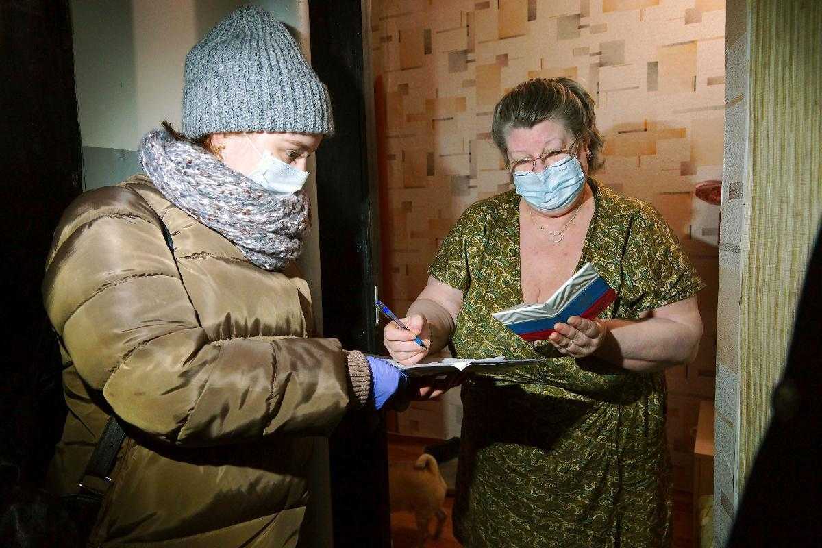 На 60 девчонок по статистике 10 ребят: чем заняты в пандемию волонтеры культуры