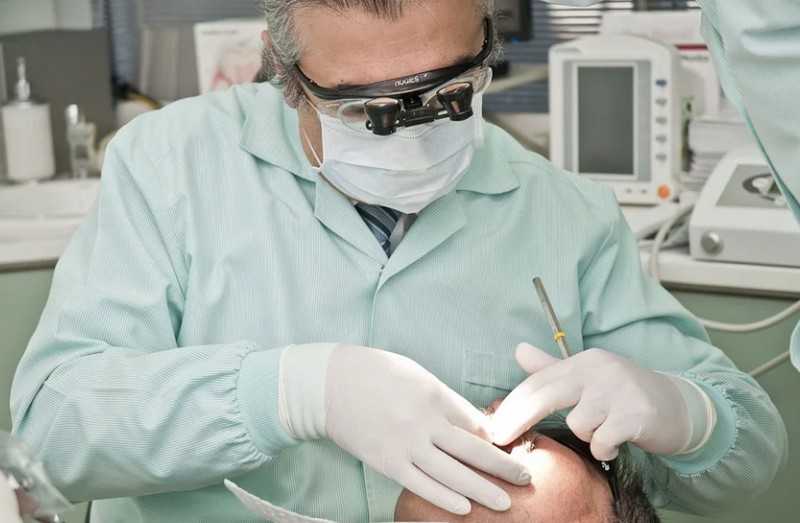 стоматолог.jpg