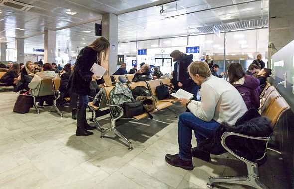 Два самолета в Сочи задерживаются в Челябинском аэропорту