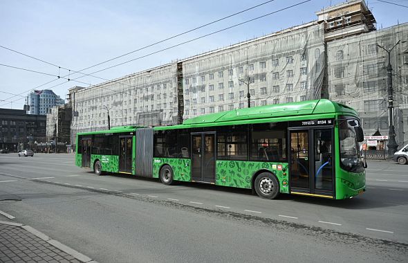 Глава Челябинска Наталья Котова дала поручение активнее мыть автобусы