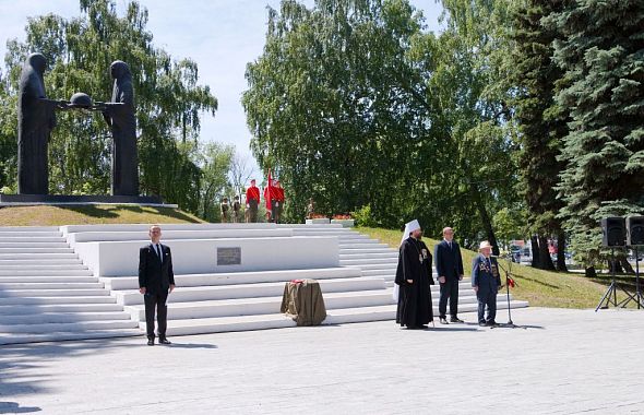 В Челябинске у мемориала на Лесном кладбище появилась охранная зона