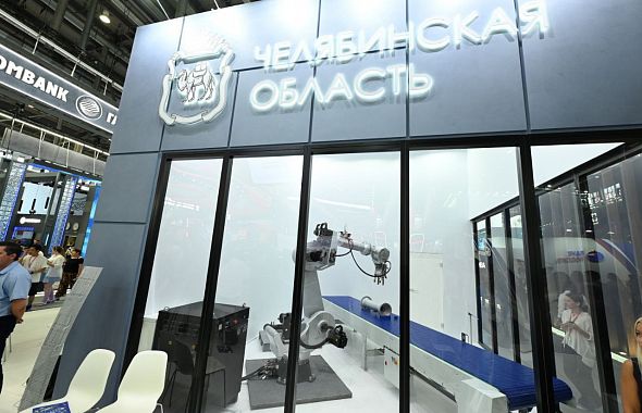 Трехсекционный трамвай и промышленных роботов представила Челябинская область на «Иннопроме»