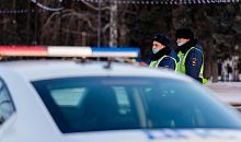 Полицейский экипаж в Челябинской области расстреляли из сигнального пистолета