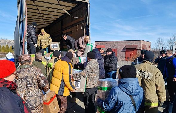 Жители Кизильского района отправили партию гумгруза для бойцов СВО 