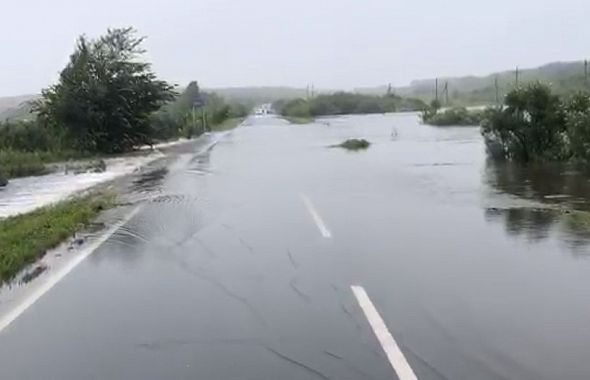 В Челябинской области трассу Полетаево-Бутаки закрыли из-за потопа