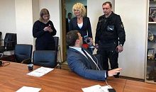 Медиаклоун чуть не сорвал речь лидера «СТОП ГОКа» на выборах мэра Челябинска