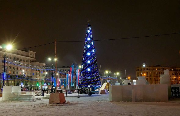 Где в этом году самые дорогие ледовые городки на Урале
