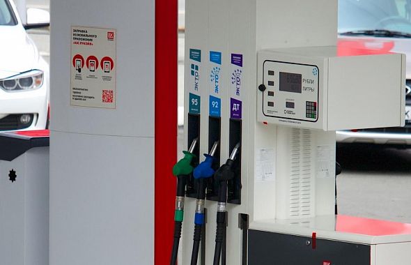В Челябинской области бензин один из самых дешевых в УрФО