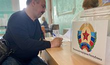 Граждане республик Донбасса голосуют на референдуме в Челябинской области