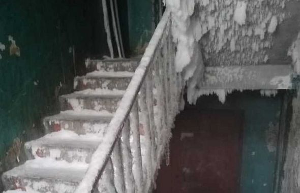 Замороженное общежитие уронило рейтинг южноуральского мэра