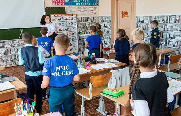 В Челябинске обсудили, как воспитать патриотов