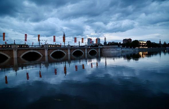 Два дня будут перекрывать движение в центре Челябинска