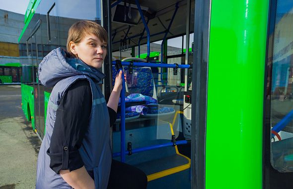 Водитель Алина Лерник рассказала, какое прозвище у ее автобуса, и кто больше всех мешает на дороге