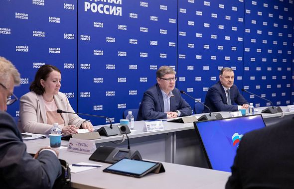 «Единая Россия» и Минтруд разрабатывают поправки в закон о занятости и Трудовой кодекс