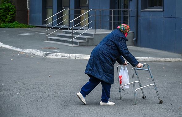 Медицинский психолог Наталья Веселкова рассказала, где взять силы для ухода за пожилыми людьми